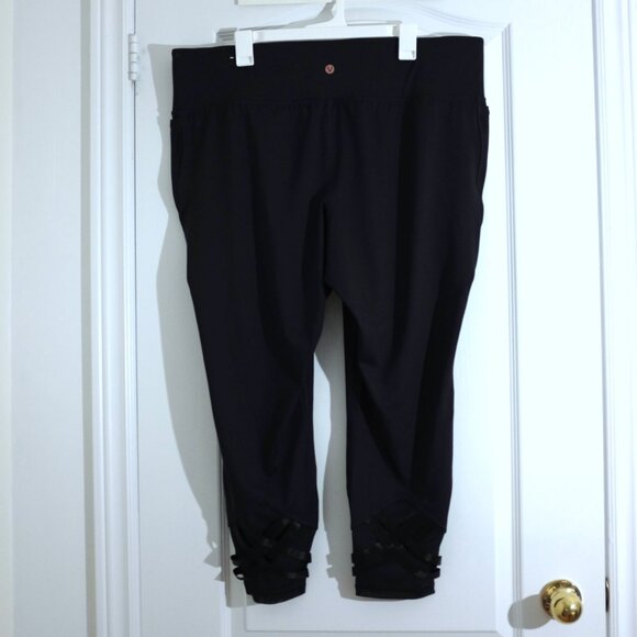 COPY - Lane Bryant livi active black yoga carpi pants lace up plus size 22 24 - Picture 2 of 7